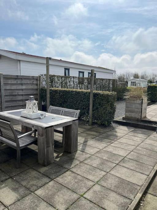 Chalet + Tiny House Nabij Strand Petten Exterior foto